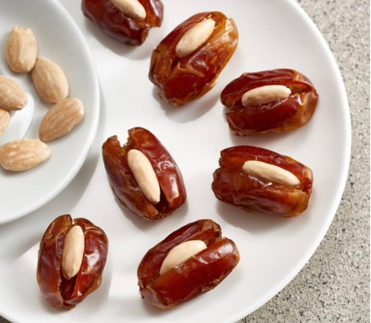 Almond Dates – Premium Stuffed Dates